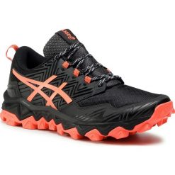 Buty ASICS - Gel-FujiTrabuco 8 1012A574 Black/Sunrise Red 002. Czarne buty sportowe damskie Asics, bez wzorów, z tworzywa sztucznego, sportowe, do biegania. Za 599,00 zł.