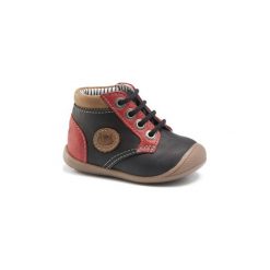 Buty Dziecko Catimini RAYMOND. Czarne trampki chłopięce marki Catimini, bez wzorów, bez zapięcia. Za 263,20 zł.