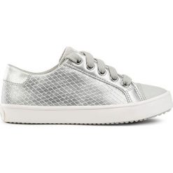Sneakersy "Gisli" w kolorze srebrnym. Szare trampki dziewczęce geox kids, bez wzorów, na sznurówki. W wyprzedaży za 134,95 zł.