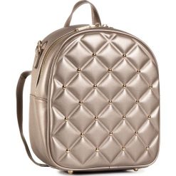 Plecak MONNARI - BAG3890-023 Gold. Żółte plecaki damskie Monnari, bez wzorów, ze skóry ekologicznej, eleganckie. W wyprzedaży za 209,00 zł.