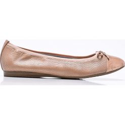 Tamaris - Baleriny. Czerwone baleriny damskie marki Tamaris, z materiału. W wyprzedaży za 139,90 zł.
