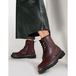 Bordowe Botki Aquarea. Czerwone botki damskie Renee, bez obcasa, bez zapięcia. Za 149,99 zł.