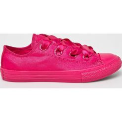 Converse - Tenisówki. Różowe trampki dziewczęce Converse, bez wzorów, z materiału, na sznurówki. W wyprzedaży za 119,90 zł.