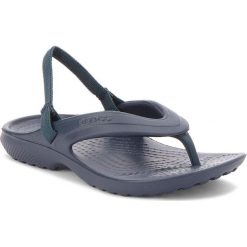 Sandały CROCS - Classic Flip K 202871 Navy. Niebieskie sandały chłopięce Crocs, z gumy, bez zapięcia. Za 79,00 zł.