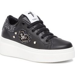 Sneakersy TOGOSHI - TG-06-03-000137 101. Czarne półbuty damskie Togoshi, bez wzorów, ze skóry, bez obcasa, na obcasie, bez zapięcia. W wyprzedaży za 289,00 zł.