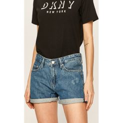 Pepe Jeans - Szorty jeansowe Mable. Niebieskie szorty damskie Pepe Jeans, bez wzorów, z bawełny, casualowe. Za 259,90 zł.