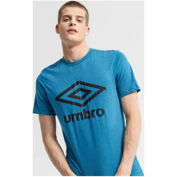 Umbro Koszulka Ss Fw Large Logo Cotton , zielony, rozmiar L. Zielone koszulki męskie Umbro, m, bez wzorów, z bawełny, bez kołnierzyka, bez rękawów. W wyprzedaży za 47,99 zł.