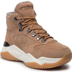 Sneakersy CRIME LONDON - Instinct 25320AA2.15 Brązowy. Pomarańczowe półbuty damskie Crime London, na co dzień, bez wzorów, ze skóry, bez obcasa, bez zapięcia. W wyprzedaży za 569,00 zł.