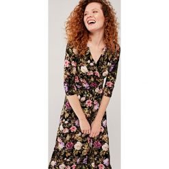 Sukienka Rita Delicate fioletowa 36. Fioletowe sukienki damskie z elastanu, rozkloszowane. Za 347,00 zł.
