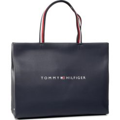 Torebka TOMMY HILFIGER - Tommy Shopper Tote AW0AW08418 CJM. Niebieskie torby damskie na zakupy TOMMY HILFIGER, bez wzorów, ze skóry ekologicznej, klasyczne, na ramię, bez dodatków. Za 579,00 zł.