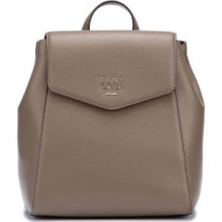 DKNY Plecak Brązowy. Pomarańczowe plecaki damskie DKNY, w paski, ze skóry. Za 952,95 zł.