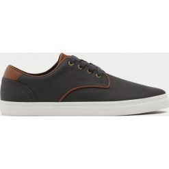Trampki męskie: Eleganckie tenisówki z lamówką
