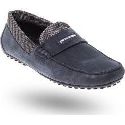 Granatowe mokasyny zamszowe Emporio Armani. Niebieskie mokasyny męskie Emporio Armani, ze skóry. Za 804,50 zł.