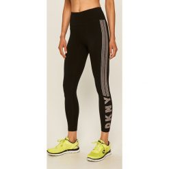 Dkny - Legginsy. Czarne spodnie damskie DKNY, s, z nadrukiem, z elastanu. Za 249,90 zł.