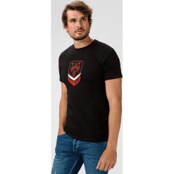 Philipp Plein Sport Koszulka Czarny. Czarne podkoszulki męskie Philipp Plein Sport, xl, z nadrukiem, z elastanu, z krótkim rękawem. Za 698,95 zł.