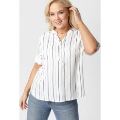 Biało-Niebieska Bluzka Tanianos. Białe bluzki damskie Born2be, xl, bez wzorów, z jeansu, ze stójką, plus size, z krótkim rękawem. Za 69,99 zł.