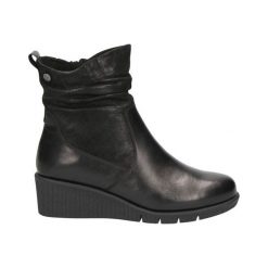 Caprice Buty Czarny female czarny 38. Czarne botki damskie Caprice, ze skóry, bez obcasa, na koturnie, na zamek. Za 349,00 zł.