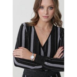 Srebrny Zegarek Hired. Szare zegarki damskie Born2be, srebrne. Za 49,99 zł.