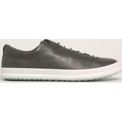 Camper - Buty Chasis Sport. Szare buty sportowe męskie Camper, ze skóry, sportowe, z okrągłym noskiem. Za 379,90 zł.
