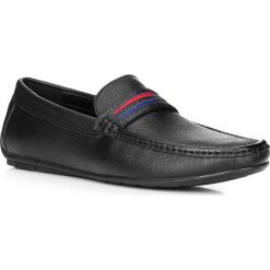 Buty męskie. Czarne buty sportowe męskie Wittchen, na lato, ze skóry, z paskami. W wyprzedaży za 259,90 zł.