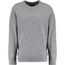 Kardigany męskie: AllSaints LOFTEN CREW Sweter grey marl