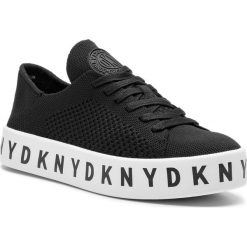 Sneakersy DKNY - Banson K4891177 Black. Czarne półbuty damskie DKNY, z tworzywa sztucznego. W wyprzedaży za 449,00 zł.