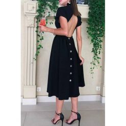 Sukienka DEZARA BLACK. Czarne sukienki damskie IVET, na co dzień, na lato, bez wzorów, bez kołnierzyka, bez rękawów, długie. W wyprzedaży za 109,00 zł.