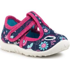 Kapcie SUPERFIT - 6-09248-81 Blau. Niebieskie sandały dziewczęce Superfit, z tworzywa sztucznego, bez zapięcia. Za 119,00 zł.