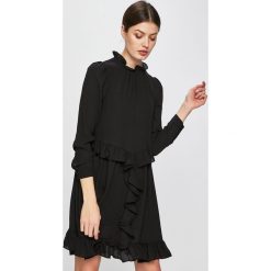 Vero Moda - Sukienka. Czarne sukienki damskie Vero Moda, na co dzień, s, bez wzorów, z poliesteru, casualowe, z okrągłym kołnierzem, z długim rękawem, długie, mini, proste. W wyprzedaży za 99,90 zł.