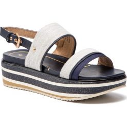 Sandały WRANGLER - American Nico WL91613A White 051. Białe klapki damskie Wrangler, z materiału. W wyprzedaży za 199,00 zł.