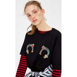 T-shirty damskie: Koszulka z naszytymi podkowami