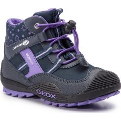 Śniegowce GEOX - J Atreus G.B Wpf A J847HA 0FU50 C4215 S Navy/Lilac. Niebieskie śniegowce dziewczęce Geox, bez zapięcia. Za 279,00 zł.