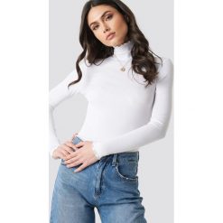 NA-KD Ribbed Polo Babylock Top - White. Białe topy damskie NA-KD, bez wzorów, prążkowane, polo. Za 100,95 zł.