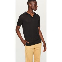Sweter z krótkim rękawem - Czarny. Czarne swetry damskie Reserved, s, bez wzorów, z krótkim rękawem, krótkie, bez kaptura. Za 49,99 zł.