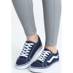 Granatowe Tenisówki Course. Niebieskie trampki i tenisówki damskie Born2be, bez wzorów, bez zapięcia. W wyprzedaży za 59,99 zł.