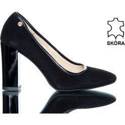 Czółenka damskie czarne Dark Suede J. Wolski. Czarne czółenka damskie J. Wolski, bez wzorów, z zamszu, bez obcasa, na słupku. W wyprzedaży za 69,00 zł.