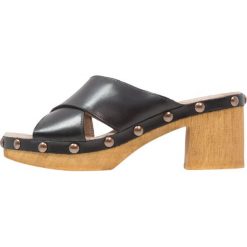 Buty damskie: Ten Points FRIDA Klapki black