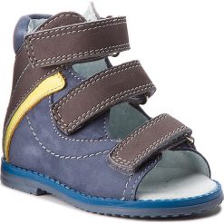 Sandały MIDO - 701 Jeans. Pomarańczowe sandały chłopięce Mido, z jeansu, bez zapięcia. W wyprzedaży za 119,00 zł.