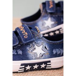 Granatowe trampki na rzepy casu 20o27/m. Trampki dziewczęce Casu, bez wzorów, na rzepy. Za 39,99 zł.