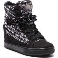 Sneakersy GUESS - FLFL34 FAP12 BLKWH. Czarne sneakersy damskie Guess, z materiału. Za 629,00 zł.