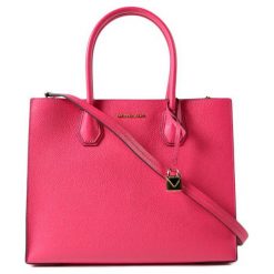 Michael Kors Torebka Różowa. Różowe torebki klasyczne damskie marki Michael Kors, bez wzorów, przez ramię, bez dodatków. Za 1529,00 zł.