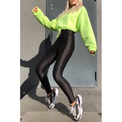 Damskie legginsy BESIE BLACK. Czarne legginsy sportowe damskie s. W wyprzedaży za 39,00 zł.