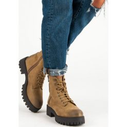 WIĄZANE ZAMSZOWE WORKERY. Czarne botki damskie zamszowe marki Corina. Za 109,99 zł.