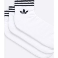 Adidas Originals - Skarpety (3-pack). Białe skarpetki męskie marki adidas Originals, z elastanu. Za 59,90 zł.
