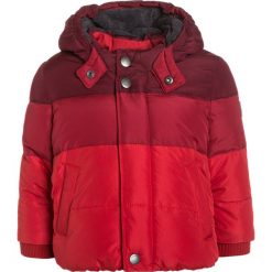 GAP WARMEST PUFFER Kurtka zimowa modern red. Czerwone kurtki męskie marki GAP, na zimę, z poliesteru. W wyprzedaży za 148,85 zł.