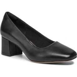 Półbuty CLARKS - Sheer Rose 261440834 Black Leather. Czarne półbuty damskie Clarks, bez wzorów, ze skóry, bez obcasa, na obcasie, bez zapięcia. W wyprzedaży za 239,00 zł.