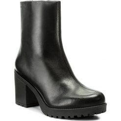 Botki VAGABOND - Grace 4428-101-20 Black. Czarne buty zimowe damskie marki Vagabond, z materiału, z okrągłym noskiem. W wyprzedaży za 309,00 zł.