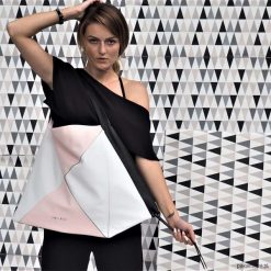 Torba skórzana na ramię. SCARF. Szare torby damskie na zakupy marki Pakamera, ze skóry, na ramię. Za 900,00 zł.