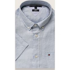 Tommy Hilfiger - Koszula. Niebieskie koszule męskie TOMMY HILFIGER, s, bez wzorów, ze lnu, eleganckie, button down, z krótkim rękawem. W wyprzedaży za 299,90 zł.