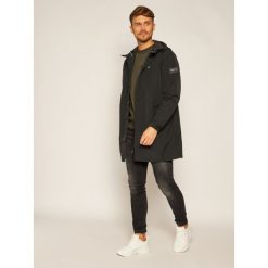 Parka Calvin Klein Logo Print K10K105608. Czarne kurtki męskie Calvin Klein, xxl, bez wzorów, bez kaptura. Za 1199,00 zł.